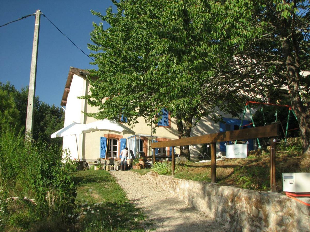 Camping La Vallee Verte Ambert Eksteriør bilde